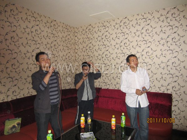 2011年10月，鄭州企鵝糧油機(jī)械有限公司--外貿(mào)部，十一國(guó)慶節(jié)團(tuán)體活動(dòng)！(圖6)